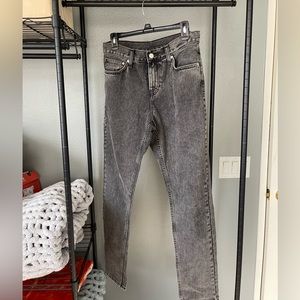 Mid rise slim Calvin Klein jeans in black acid wash!